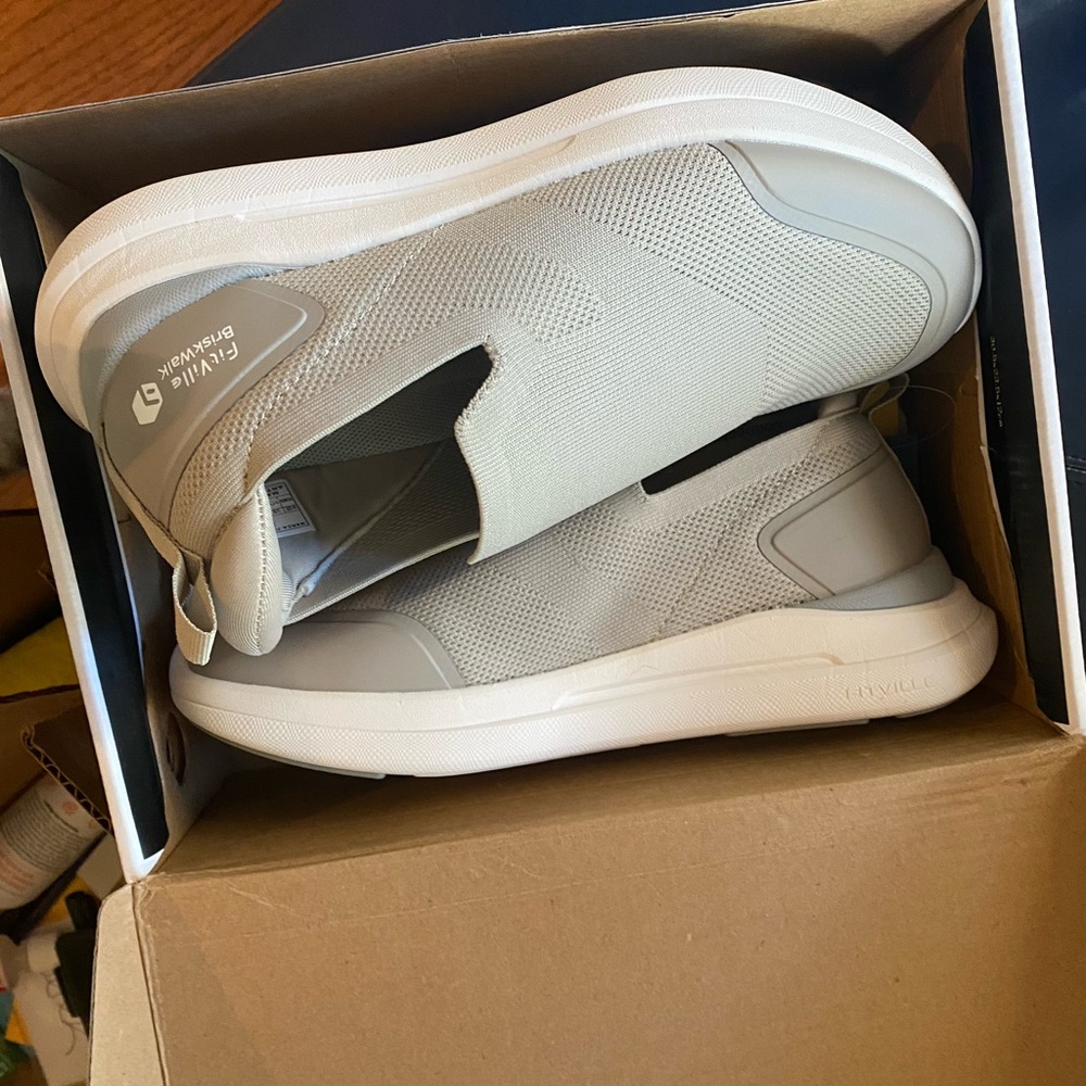 Women's Light Gray Slip-On Sneakers
